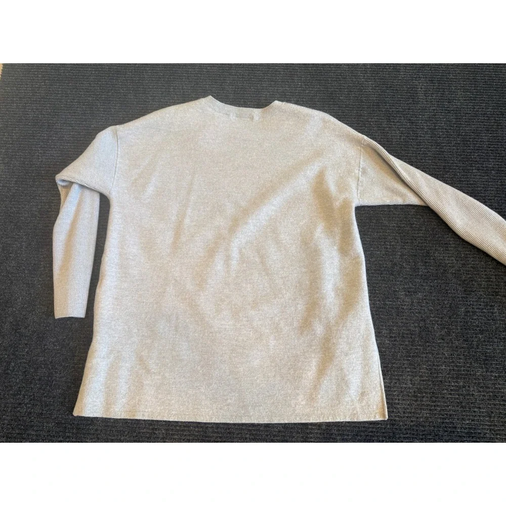 Orvis Womens Grey Cream  Stepped Hem‎ Crewneck Sweater Size Large L